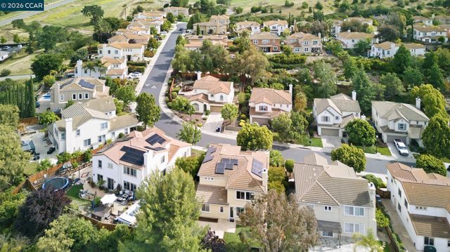 1248 Oak Knoll Dr, Concord, CA 94521