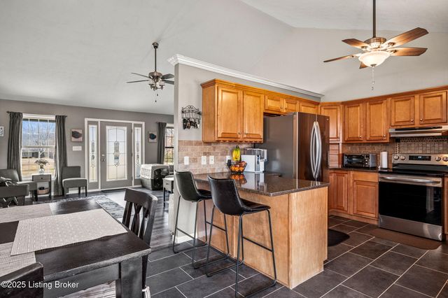 1143 S Moon Rd, Scottsburg, IN 47170