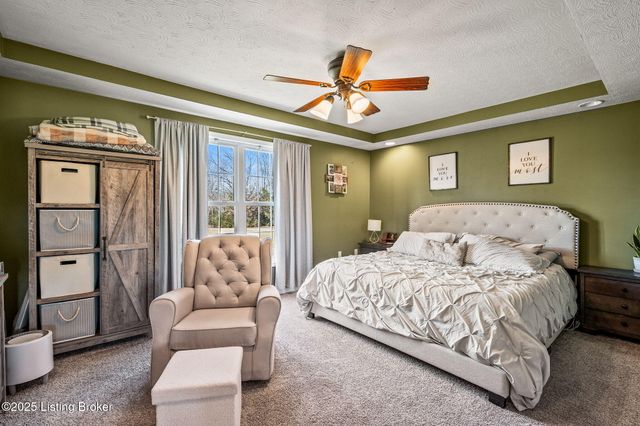 1143 S Moon Rd, Scottsburg, IN 47170