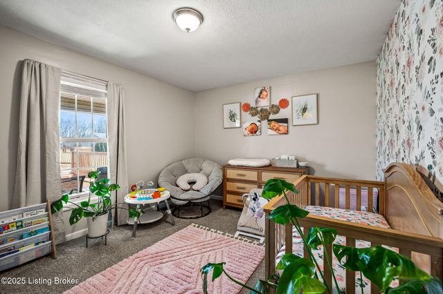 1143 S Moon Rd, Scottsburg, IN 47170