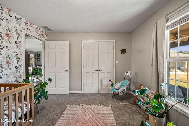 1143 S Moon Rd, Scottsburg, IN 47170