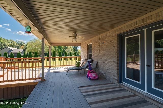 1143 S Moon Rd, Scottsburg, IN 47170