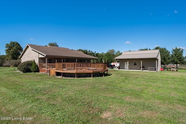 1143 S Moon Rd, Scottsburg, IN 47170