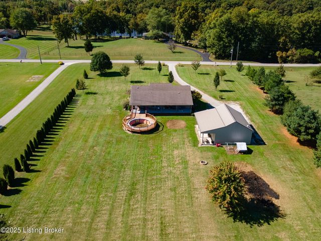 1143 S Moon Rd, Scottsburg, IN 47170
