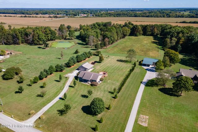 1143 S Moon Rd, Scottsburg, IN 47170