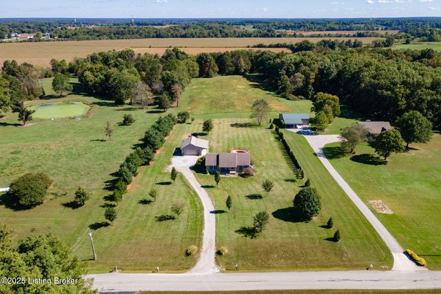 1143 S Moon Rd, Scottsburg, IN 47170