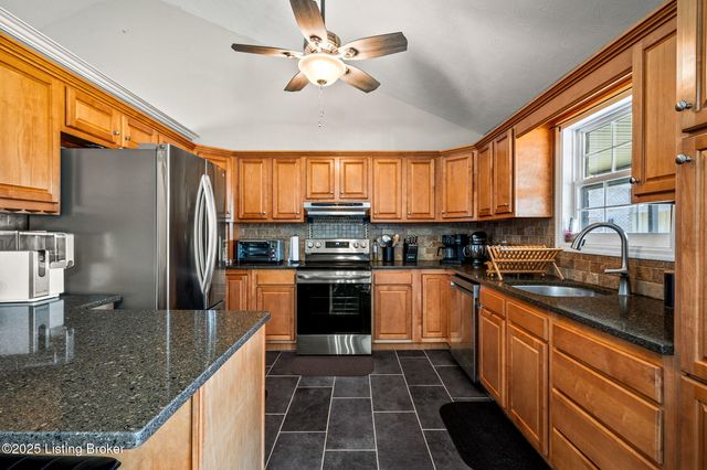 1143 S Moon Rd, Scottsburg, IN 47170