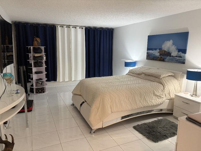 1904 S Ocean Drive 1107, Hallandale Beach, FL 33009