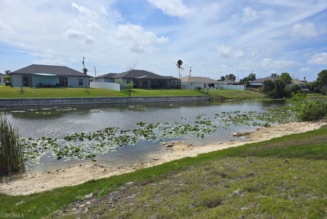 918 NE 12th ST, Cape Coral, FL 33909