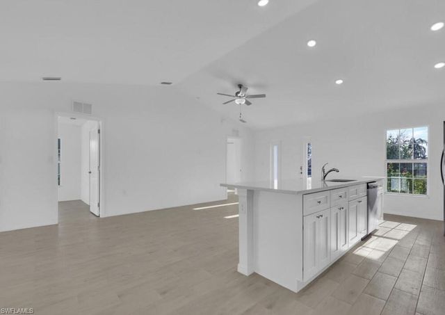 918 NE 12th ST, Cape Coral, FL 33909