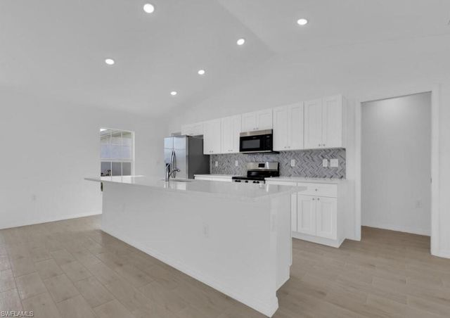 918 NE 12th ST, Cape Coral, FL 33909