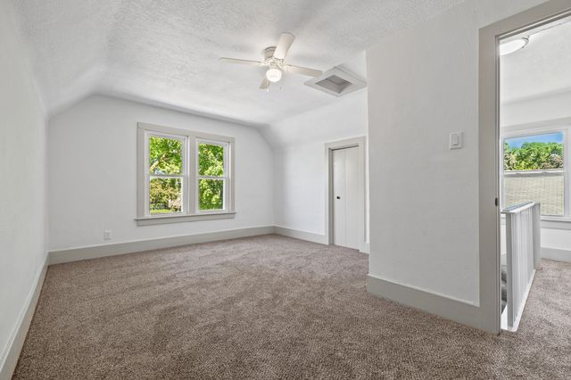 321 SW PLEASANT Street, Ankeny, IA 50023