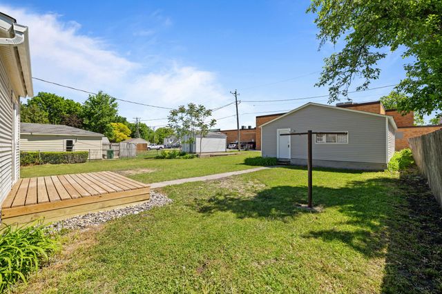 321 SW PLEASANT Street, Ankeny, IA 50023