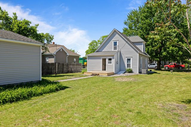 321 SW PLEASANT Street, Ankeny, IA 50023