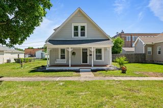 321 SW PLEASANT Street, Ankeny, IA 50023