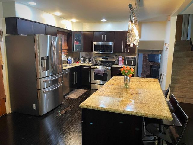 804 W Manor Court, Glenwood, IL 60425