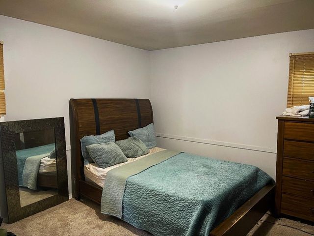 804 W Manor Court, Glenwood, IL 60425