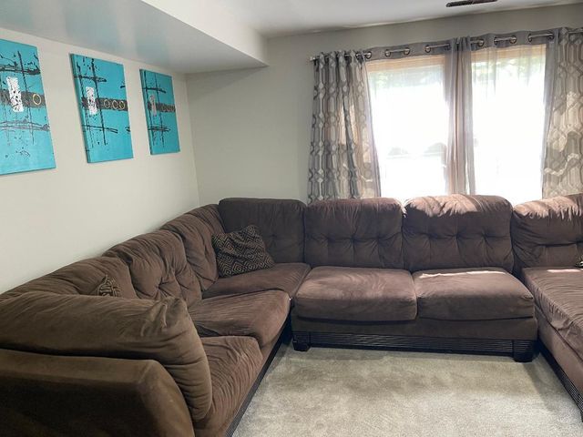 804 W Manor Court, Glenwood, IL 60425