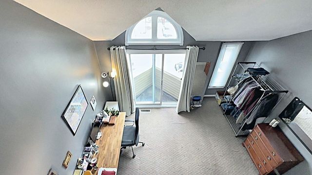 70 Austin St 27, Lowell, MA 01854