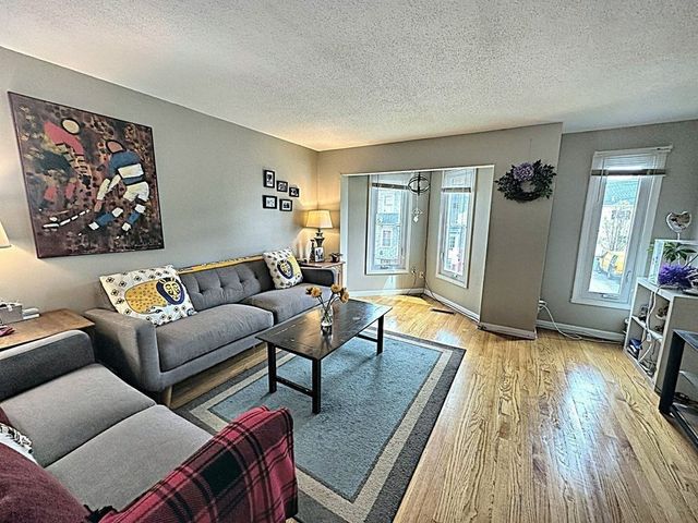 70 Austin St 27, Lowell, MA 01854
