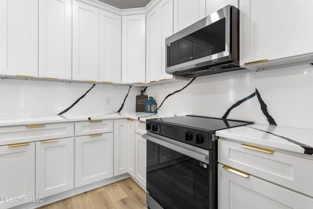 1796 Granhurst Drive, Gautier, MS 39553