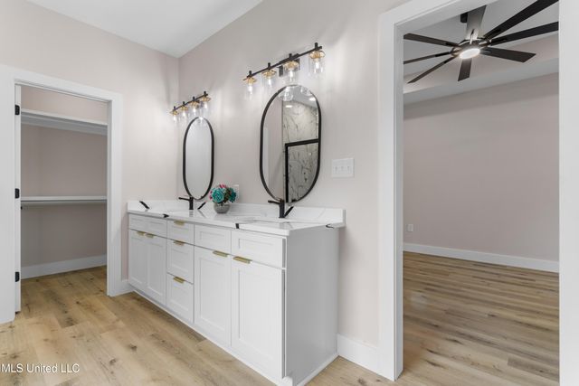 1796 Granhurst Drive, Gautier, MS 39553