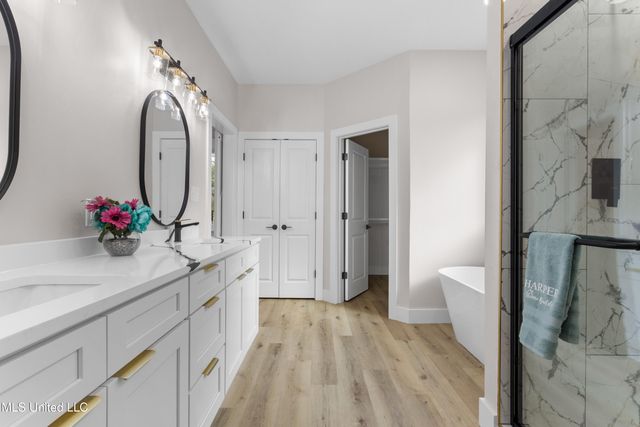 1796 Granhurst Drive, Gautier, MS 39553