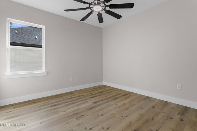 1796 Granhurst Drive, Gautier, MS 39553