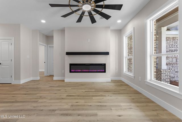 1796 Granhurst Drive, Gautier, MS 39553