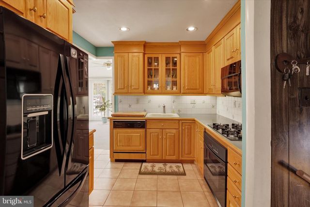 1617 CHERRY LN, Flourtown, PA 19031