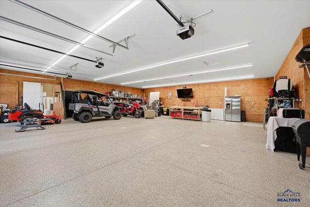 2285 MCGUIGAN RD, Spearfish, SD 57783