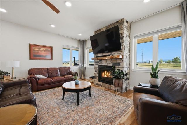 2285 MCGUIGAN RD, Spearfish, SD 57783
