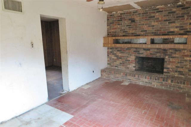 1045 SE 19TH STREET, Gainesville, FL 32641