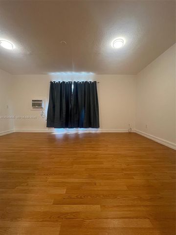820 Euclid Ave 303, Miami Beach, FL 33139
