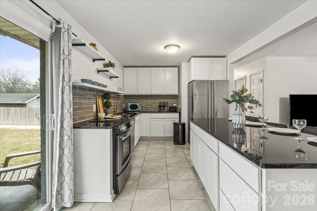 4930 Crestmont Drive, Charlotte, NC 28205