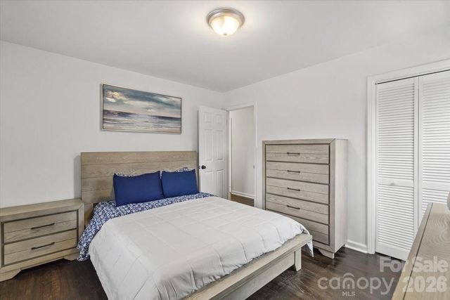 4930 Crestmont Drive, Charlotte, NC 28205