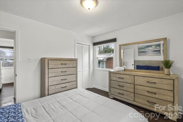 4930 Crestmont Drive, Charlotte, NC 28205