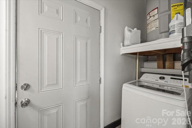 4930 Crestmont Drive, Charlotte, NC 28205