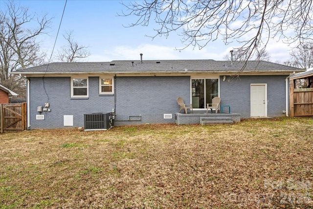 4930 Crestmont Drive, Charlotte, NC 28205