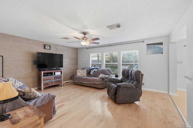 9639 TURQUOISE CRK, San Antonio, TX 78254