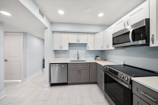 1 WINDRUSH BOULEVARD 45, Indian Rocks Beach, FL 33785