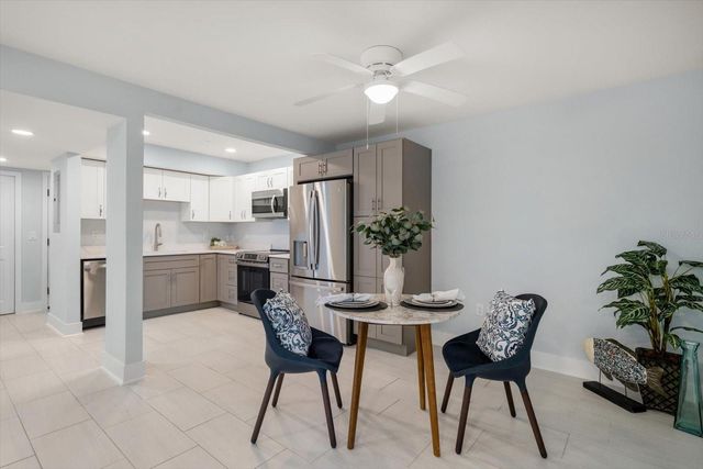 1 WINDRUSH BOULEVARD 45, Indian Rocks Beach, FL 33785