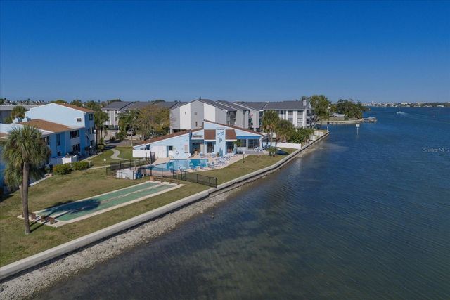 1 WINDRUSH BOULEVARD 45, Indian Rocks Beach, FL 33785