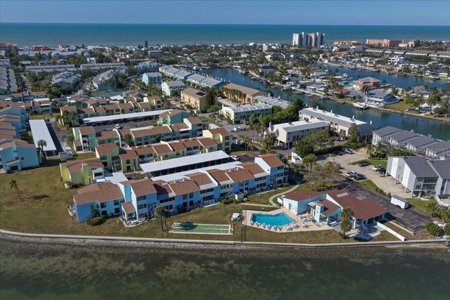 1 WINDRUSH BOULEVARD 45, Indian Rocks Beach, FL 33785