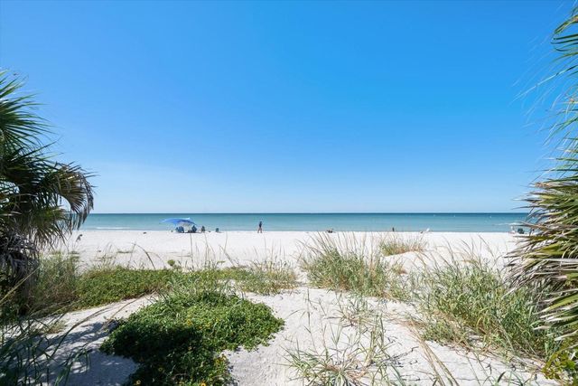 1 WINDRUSH BOULEVARD 45, Indian Rocks Beach, FL 33785