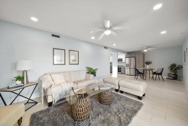 1 WINDRUSH BOULEVARD 45, Indian Rocks Beach, FL 33785