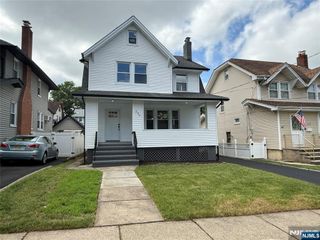 236 Chestnut Avenue, Bogota, NJ 07603