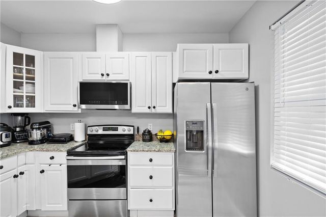 52 Hampton Drive, Cartersville, GA 30121