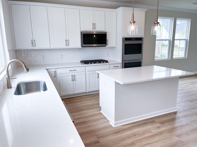 432 Swaying Pine Lane, Summerville, SC 29486
