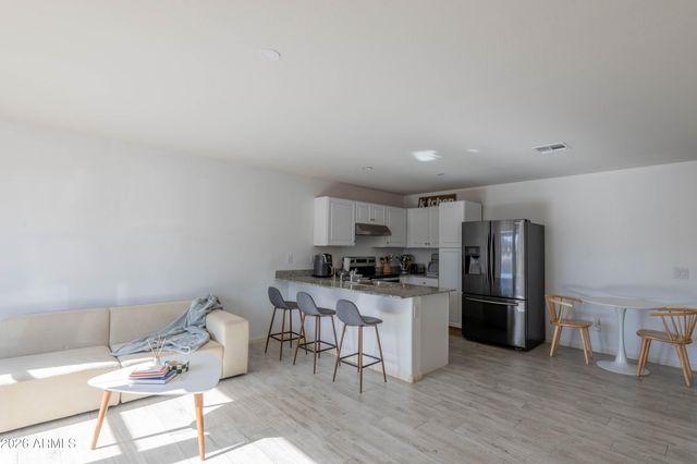 122 E DEWEY Avenue, Coolidge, AZ 85128